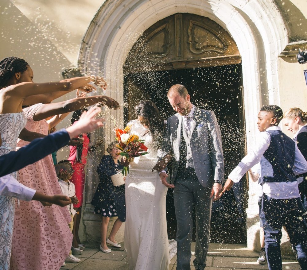 sortie-des-maries-mariage-eglise saint-eutrope-meounes-les-montreux